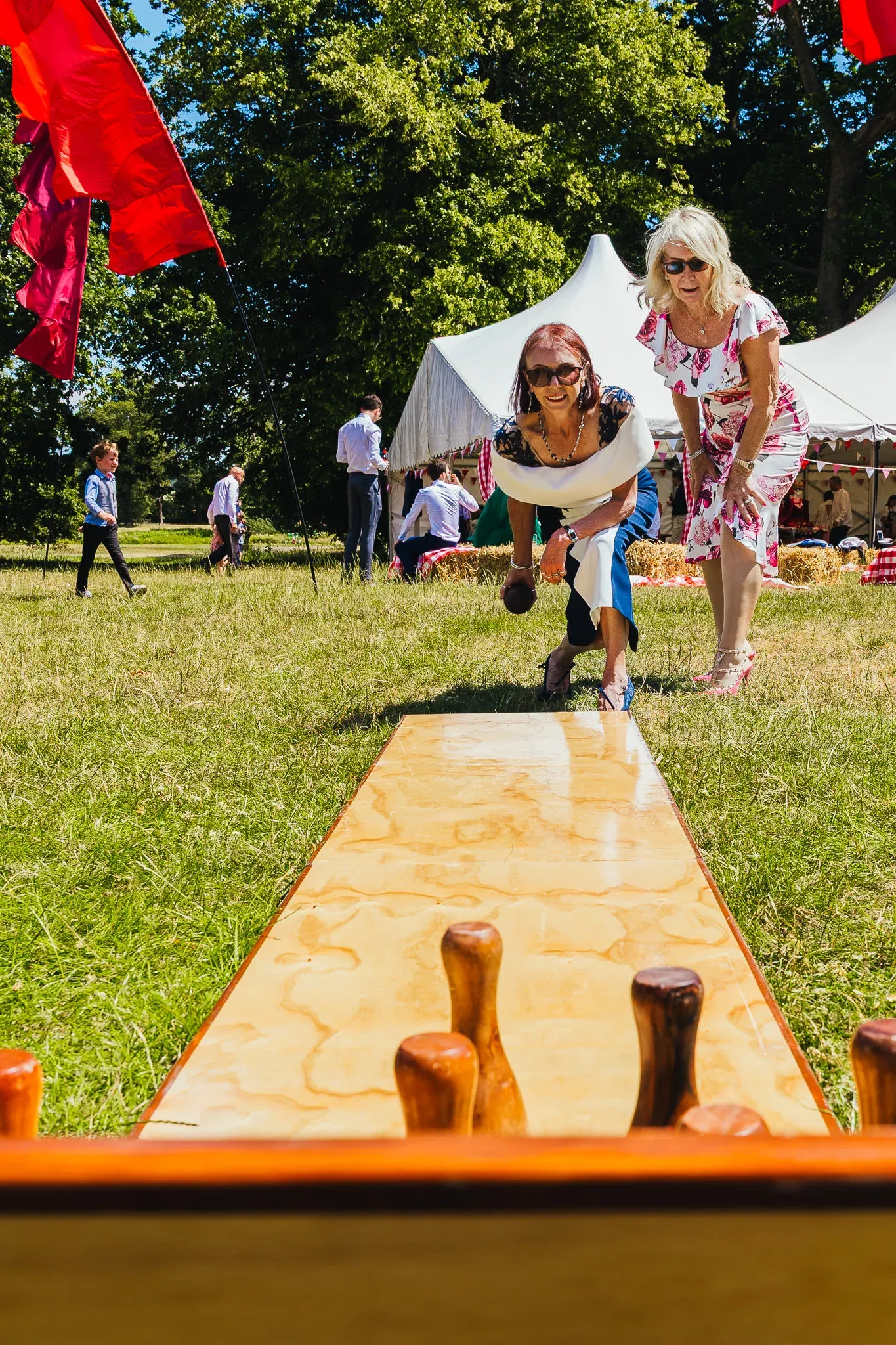 Guests playing garden games on the lawn